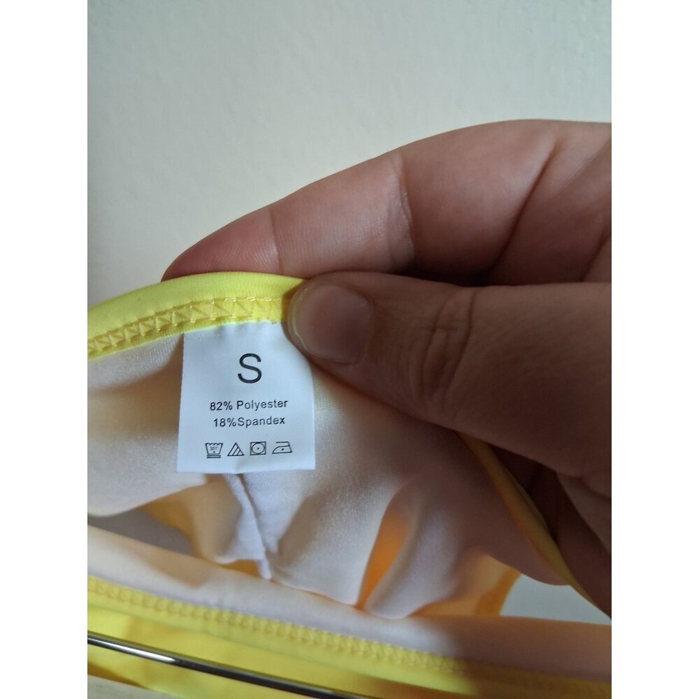 NWOT Yellow Bikini 2 Piece Swimsuit Beach Summer Pool Vacation Womens Size Small - Picture 6 of 8